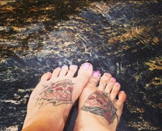 Foxxy feet photo 5