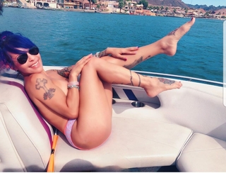 Foxxy feet photo 3