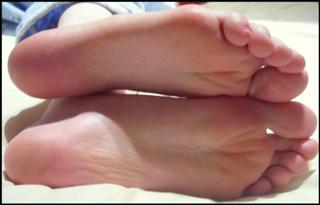 Foxy Feet feet photo 6