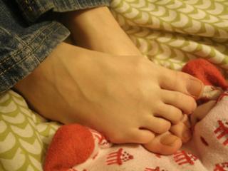 Foxy Feet feet photo 2