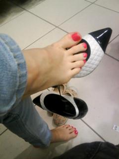 Foxy Feet feet photo 7