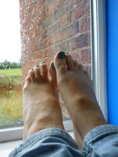 Foxy Feet feet photo 1