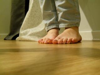 Foxy Feet feet photo 18