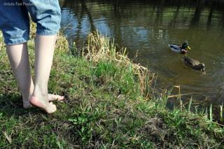 Foxy Feet feet photo 2