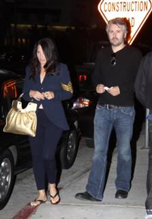 Fran Drescher feet photo thumbnail