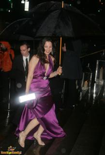 Fran Drescher feet photo thumbnail