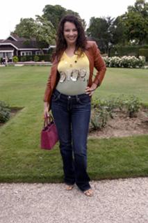 Fran Drescher feet photo thumbnail