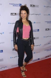 Fran Drescher feet photo thumbnail