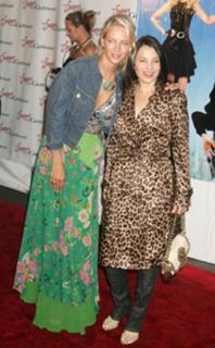Fran Drescher feet photo thumbnail
