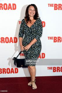 Fran Drescher feet photo thumbnail