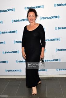 Fran Drescher feet photo thumbnail