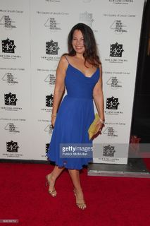 Fran Drescher feet photo thumbnail