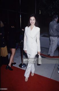 Fran Drescher feet photo thumbnail