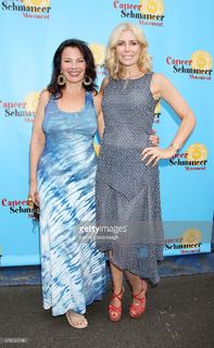 Fran Drescher feet photo thumbnail