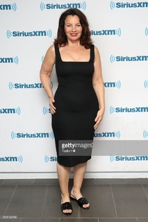 Fran Drescher feet photo thumbnail