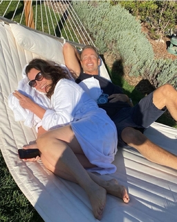Fran Drescher feet photo thumbnail