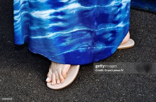 Fran Drescher feet photo thumbnail
