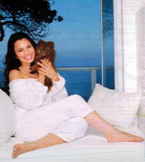 Fran Drescher feet photo thumbnail