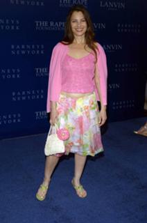 Fran Drescher feet photo thumbnail