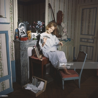 France Gall feet photo 9