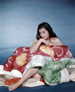France Nuyen feet photo 15