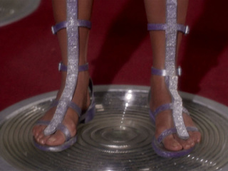 France Nuyen feet photo 13