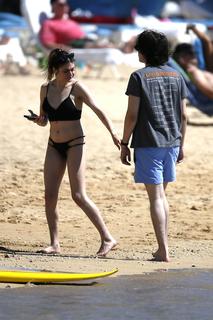 Frances Bean Cobain feet photo 4