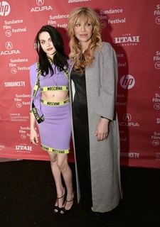 Frances Bean Cobain feet photo 6