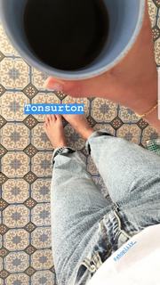 Frances Lefebure feet photo 1
