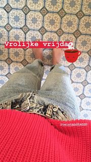 Frances Lefebure feet photo 19