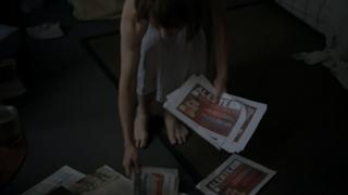 Frances O'Connor feet photo thumbnail