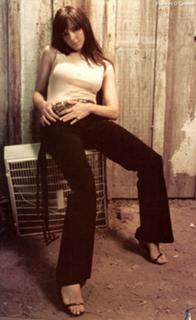 Frances O'Connor feet photo thumbnail