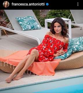 Francesca Antoniotti feet photo 4