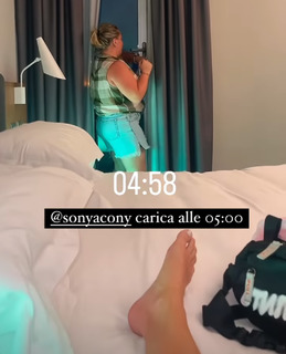 Francesca Brambilla feet photo 4