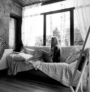 Francesca Brambilla feet photo 4