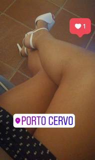 Francesca Cipriani d'Altorio feet photo 9