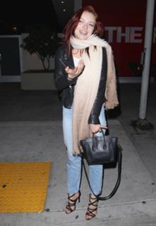 Francesca Eastwood feet photo thumbnail