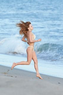 Francesca Eastwood feet photo thumbnail