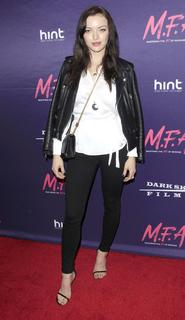 Francesca Eastwood feet photo thumbnail