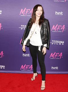 Francesca Eastwood feet photo thumbnail