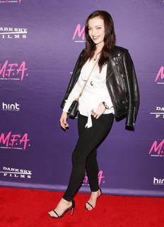 Francesca Eastwood feet photo thumbnail