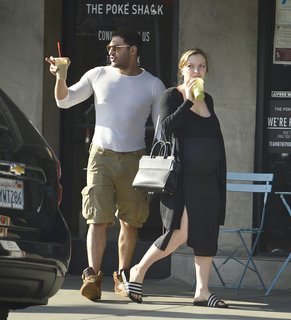 Francesca Eastwood feet photo thumbnail
