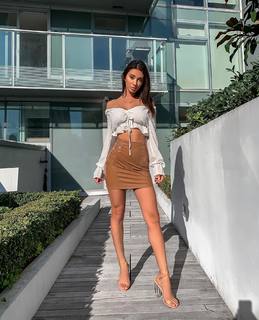 Francesca Farago feet photo 3