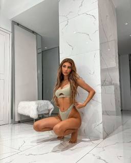 Francesca Farago feet photo 11