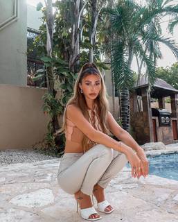 Francesca Farago feet photo 2
