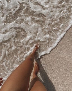 Francesca Farago feet photo 8