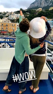 Francesca Fialdini feet photo thumbnail