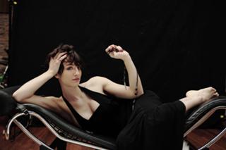 Francesca Inaudi feet photo 17