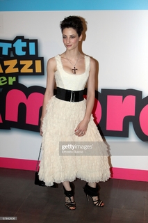 Francesca Inaudi feet photo 5
