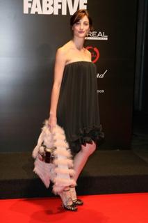 Francesca Inaudi feet photo 3